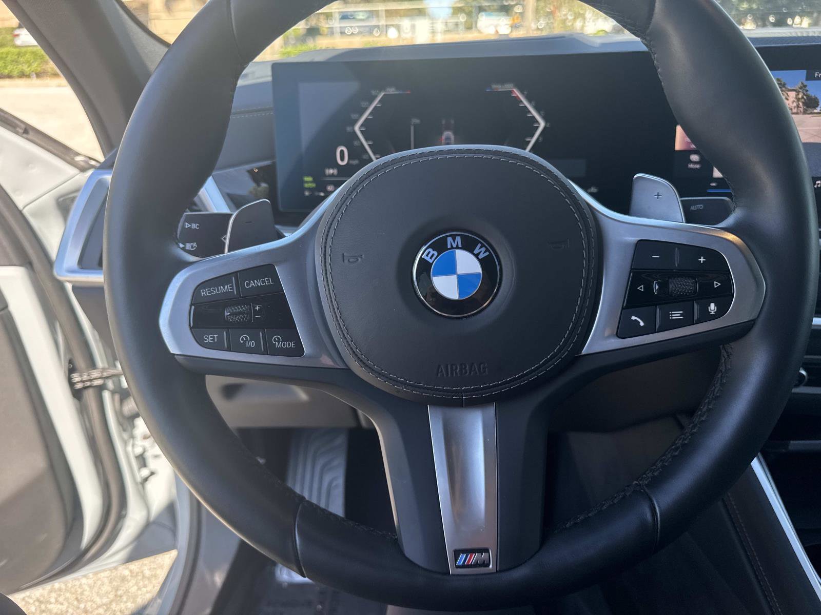 Certified 2025 BMW X6 xDrive40i image 29