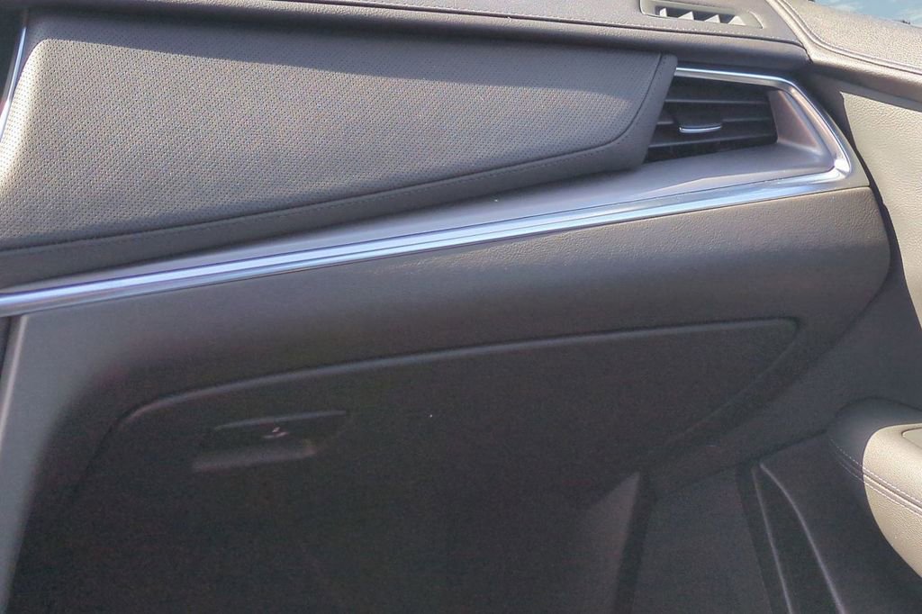 Used 2025 Cadillac XT5 Luxury image 28