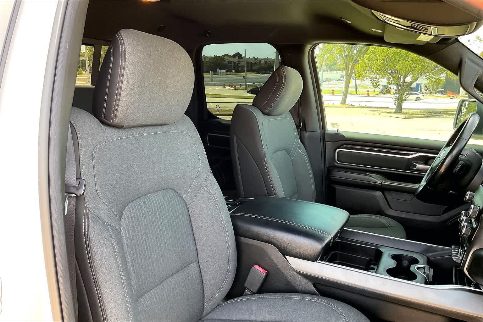 Used 2019 RAM 1500 Big Horn RWD image 12