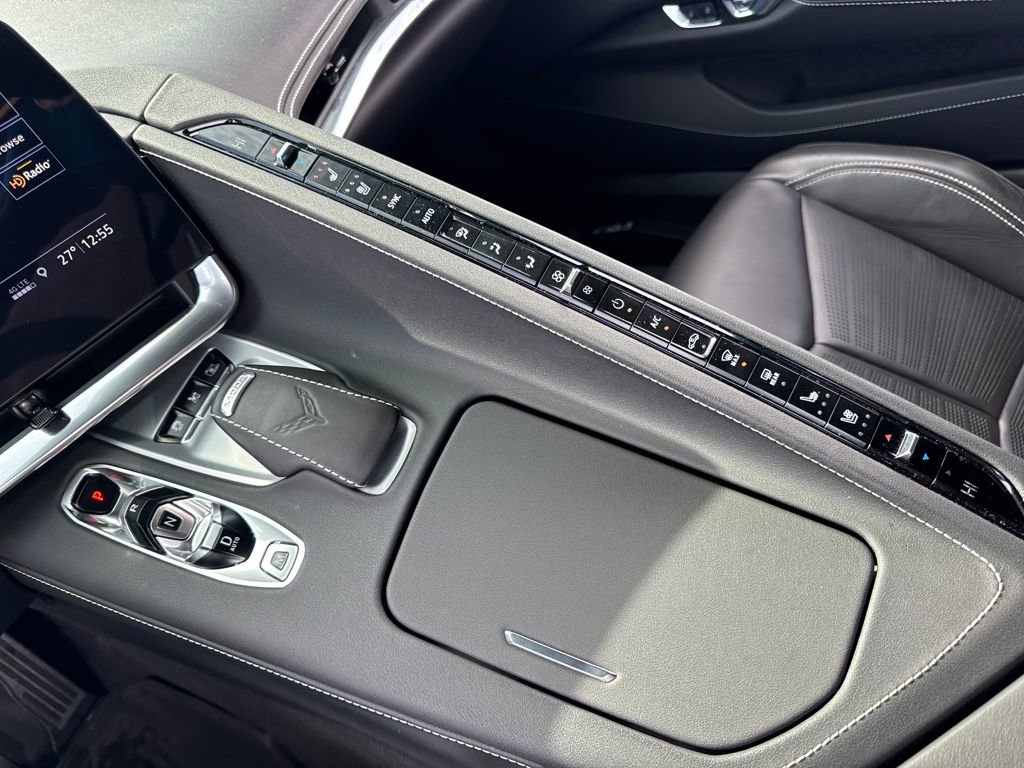 Used 2020 Chevrolet Corvette Stingray Preferred Cpe w/ 2LT Preferred Equipment Group image 21