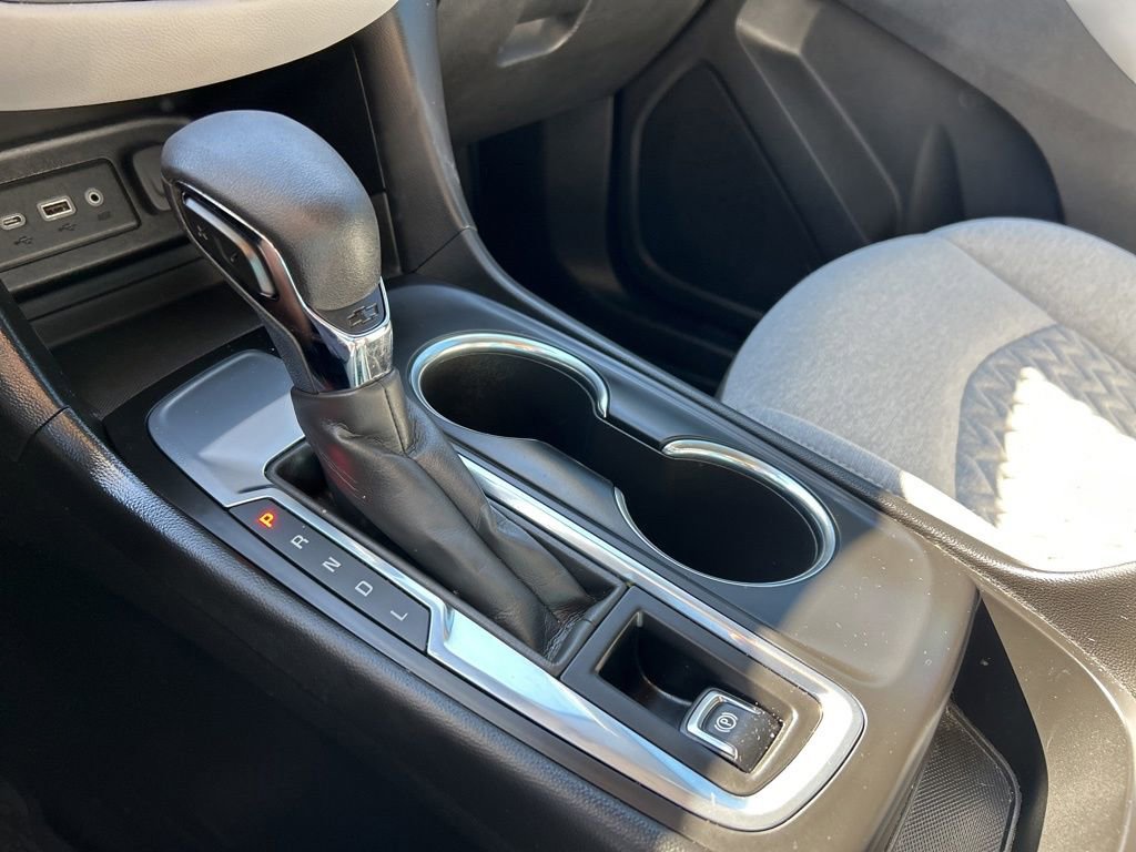 Used 2022 Chevrolet Equinox LS w/ LS Convenience Package image 30