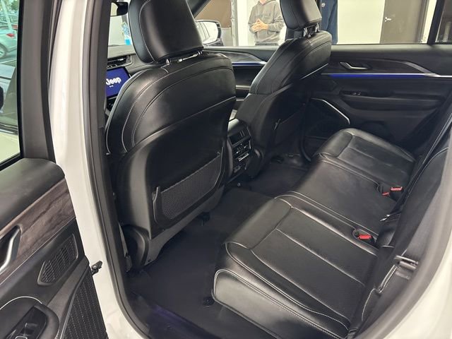 Used 2023 Jeep Grand Cherokee Overland image 20