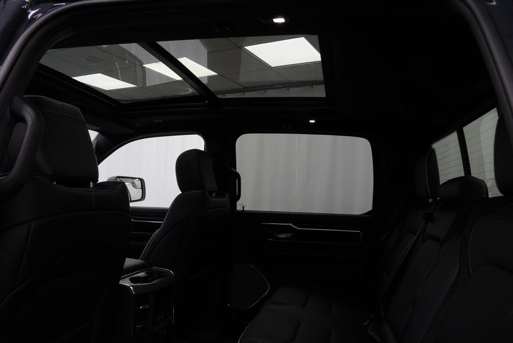 New 2027 RAM 1500 Laramie w/ Laramie Preferred Package AWD/4WD image 18