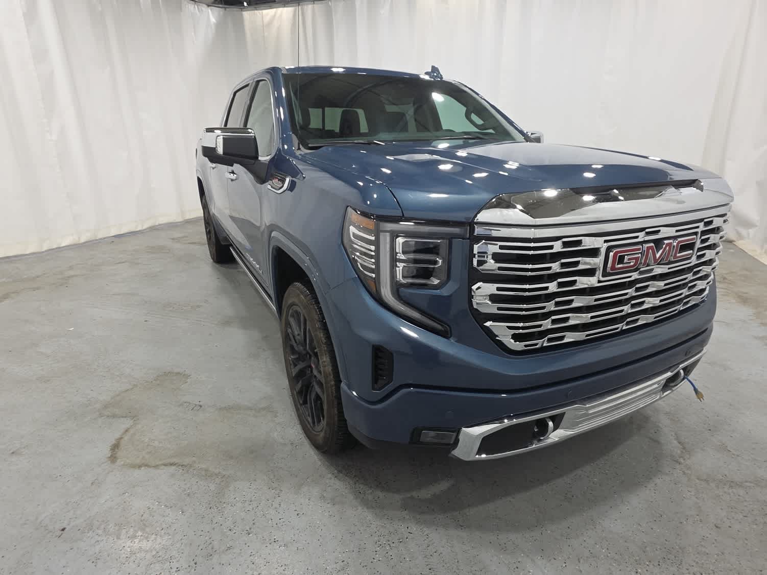 Certified 2026 GMC Sierra 1500 Denali AWD/4WD image 9