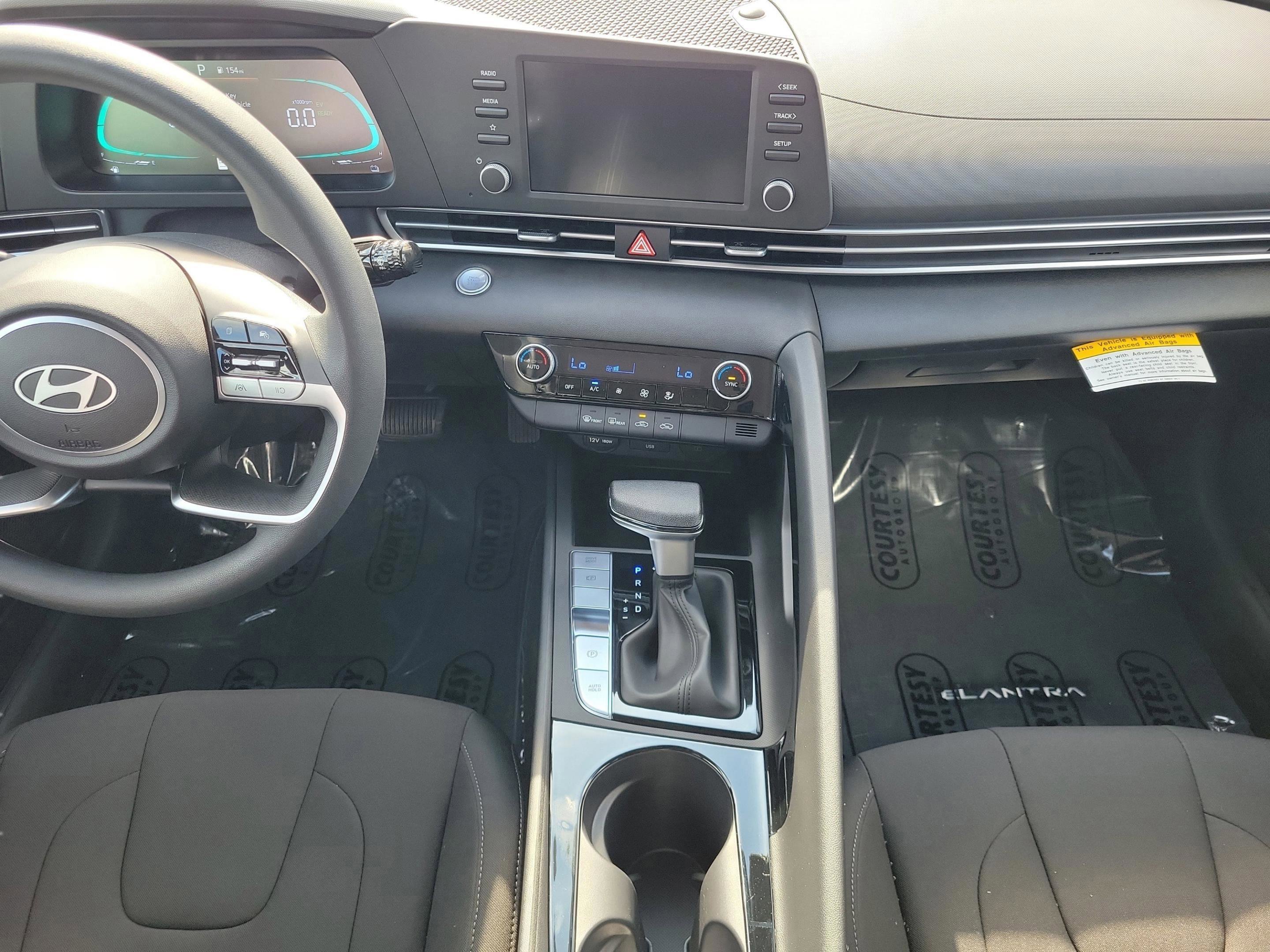 New 2026 Hyundai Elantra Blue image 28