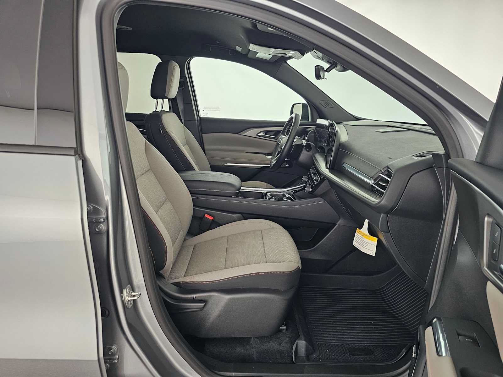 Used 2026 Chevrolet Traverse LT w/ Enhanced Driving Package FWD image 10