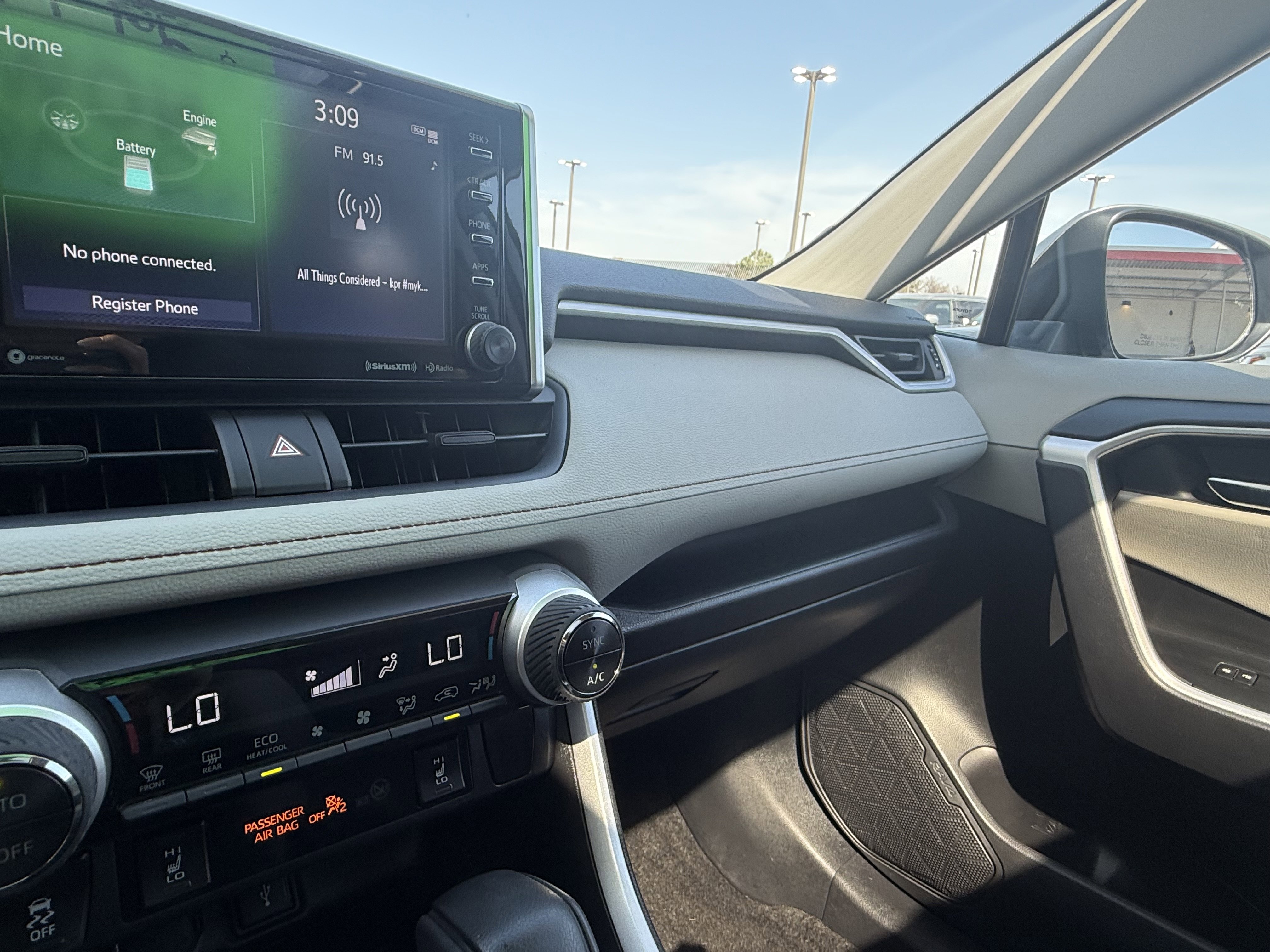 Certified 2021 Toyota RAV4 XLE w/ Convenience Package image 26