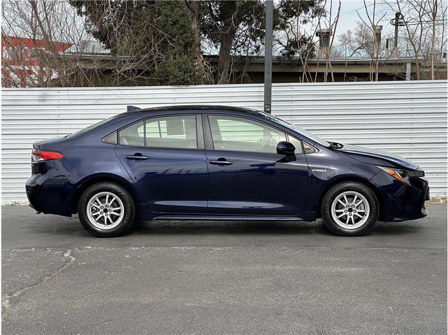 Used 2020 Toyota Corolla LE FWD image 9