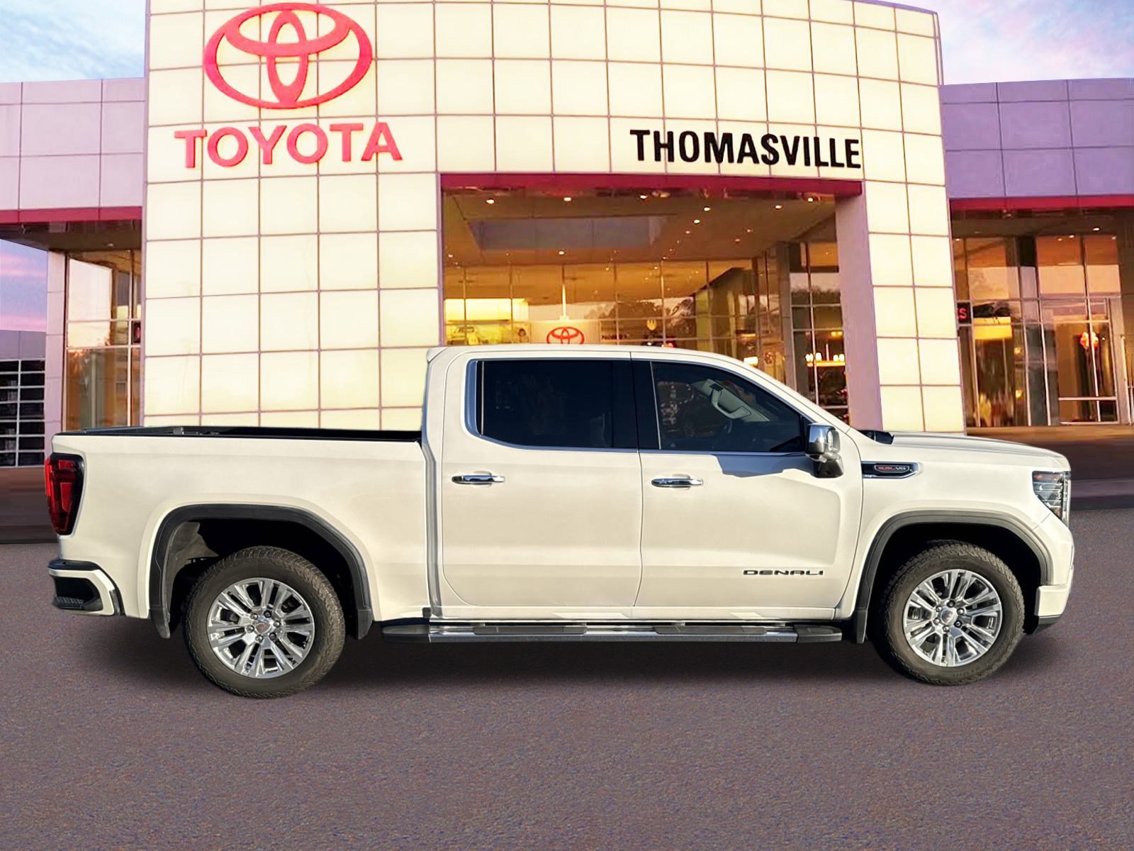 Used 2024 GMC Sierra 1500 Denali w/ Technology Package image 4