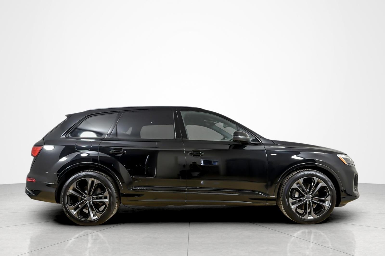 New 2026 Audi Q7 Premium Plus AWD/4WD image 7