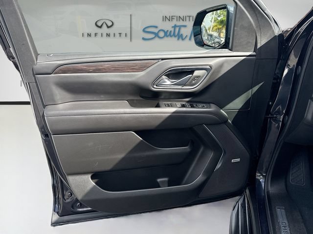 Used 2024 Chevrolet Suburban LT AWD/4WD image 19