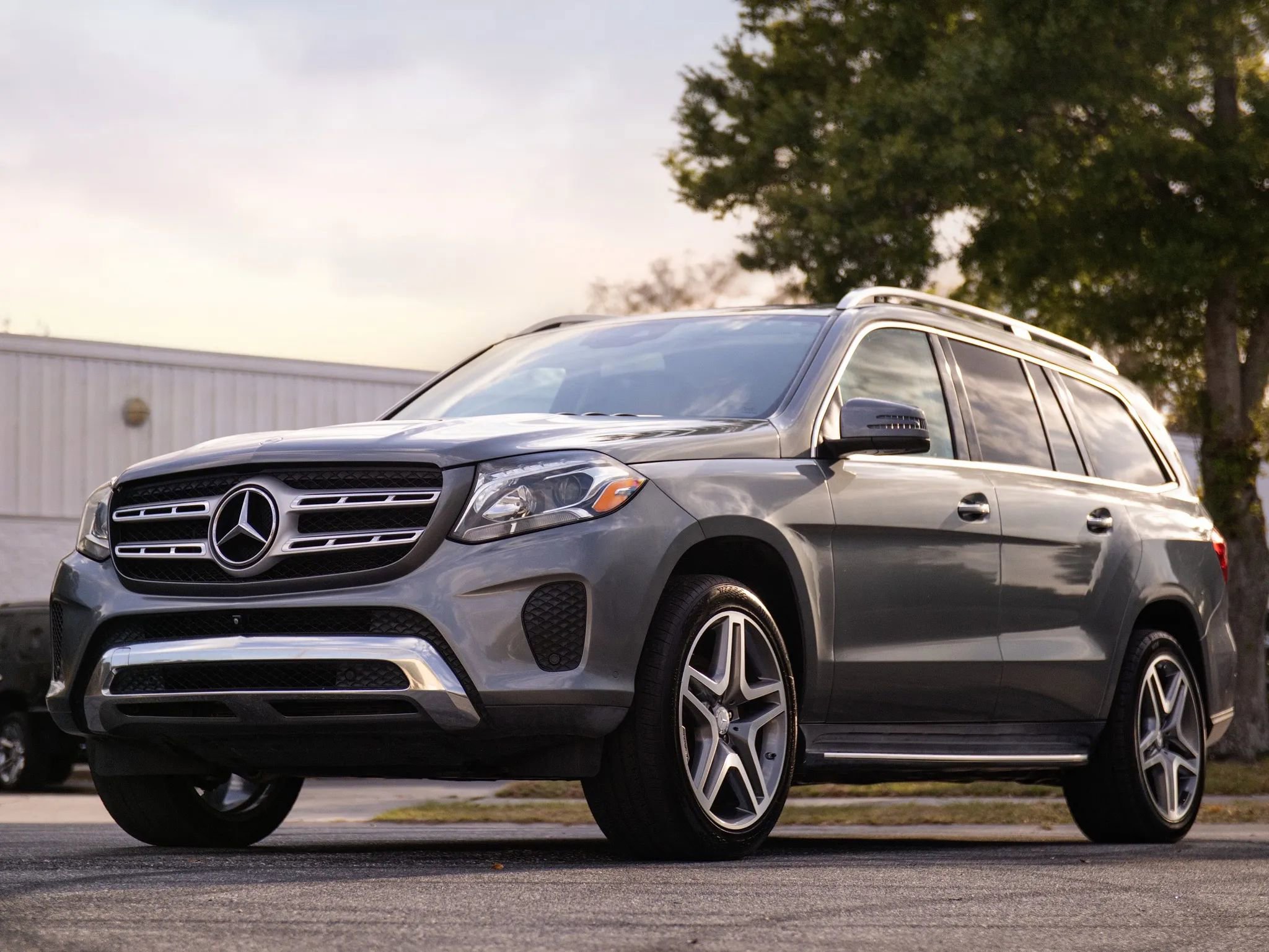 Used 2017 Mercedes-Benz GLS 450 4MATIC image 8