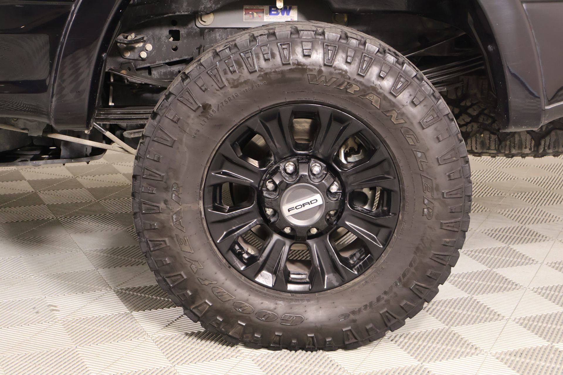 Used 2022 Ford F250 Platinum w/ Tremor Off-Road Package AWD/4WD image 21