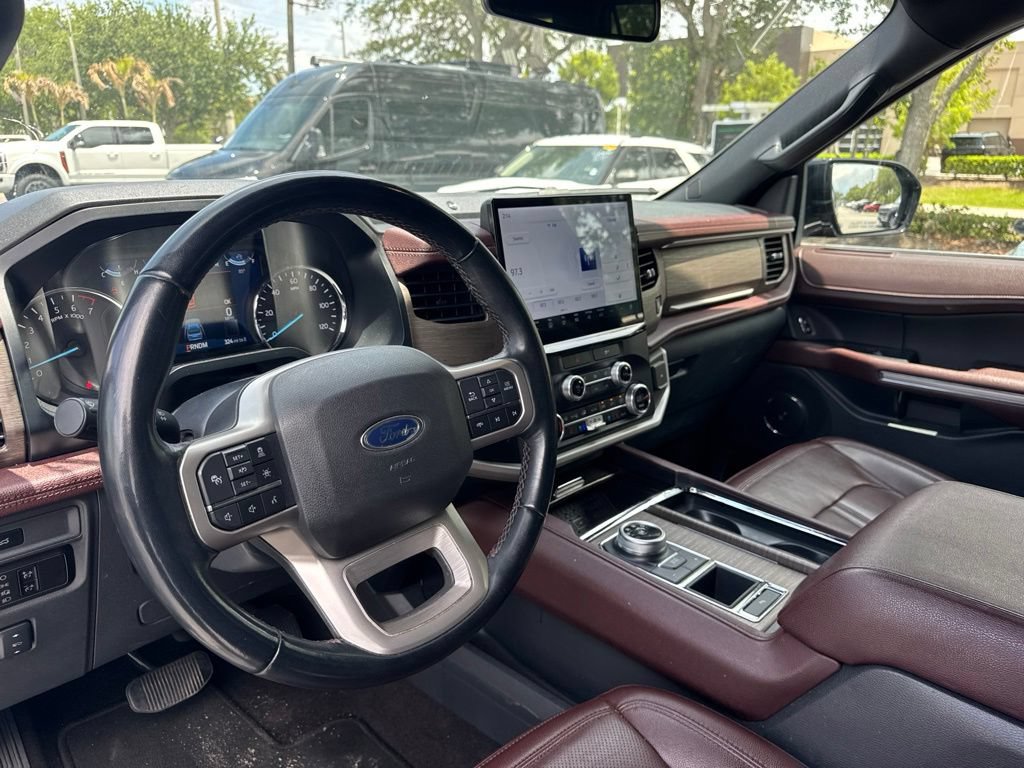 Used 2023 Ford Expedition Max Limited RWD image 9