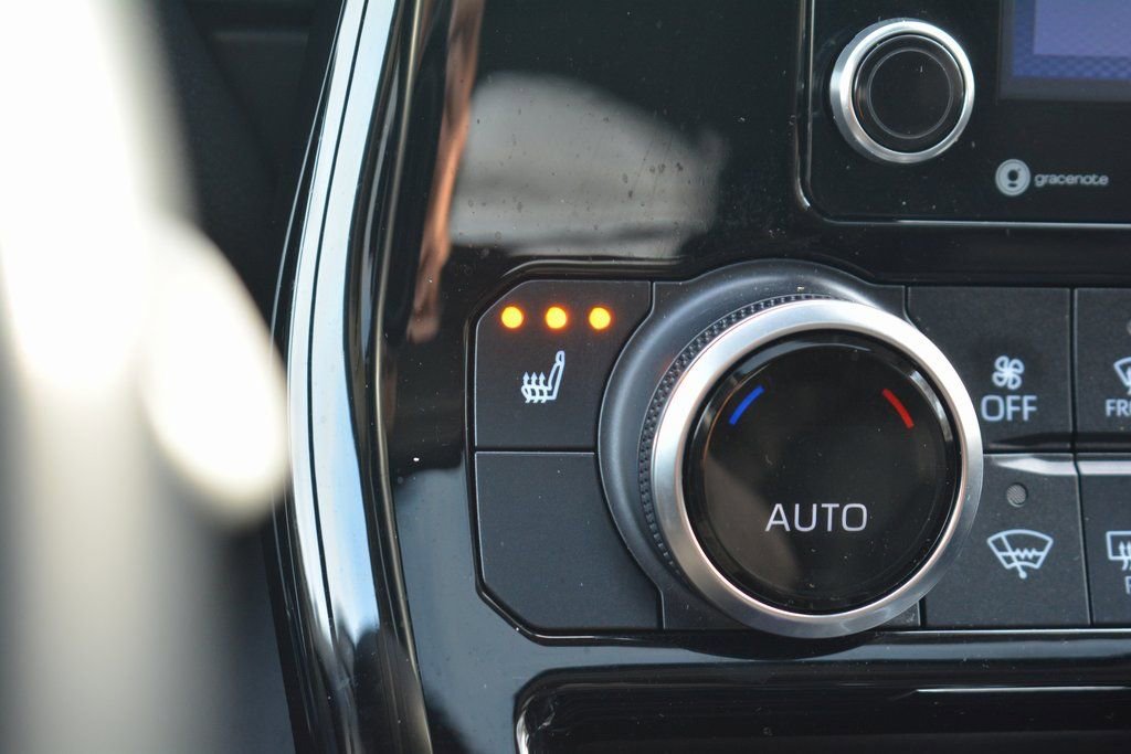 Used 2022 Toyota Highlander XLE image 17