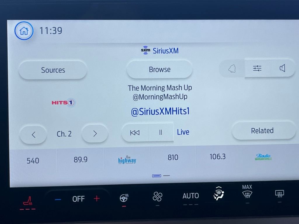 New 2025 Ford Bronco Sport Outer Banks w/ Topo Graphic Package image 17