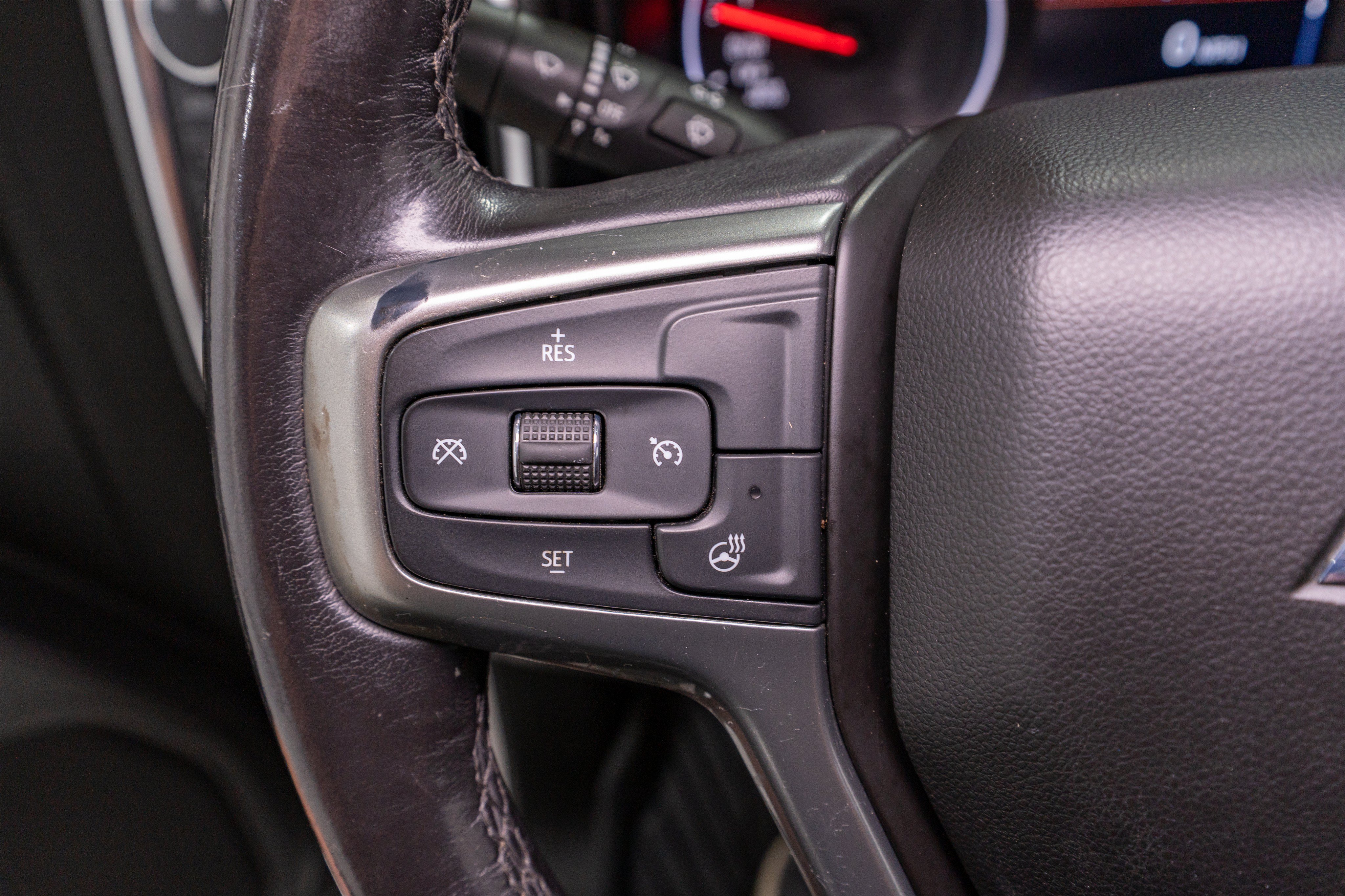 Used 2019 Chevrolet Silverado 1500 LT AWD/4WD image 28