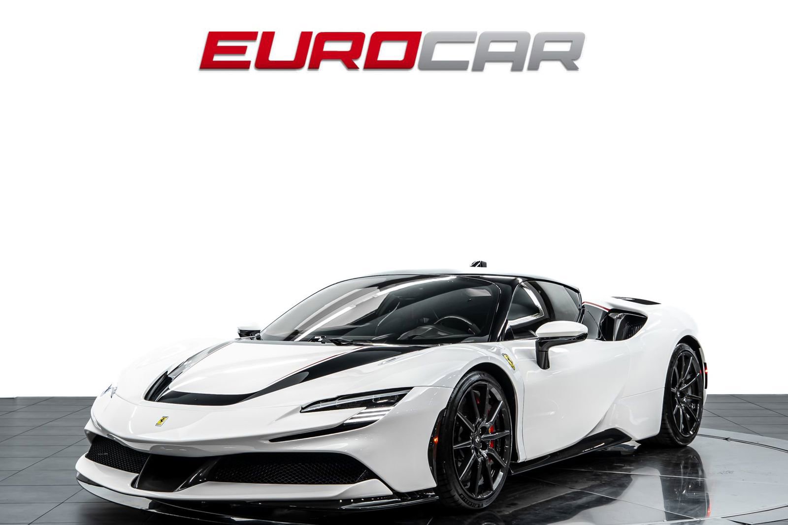 Used 2021 Ferrari SF90 Stradale AWD/4WD image 1