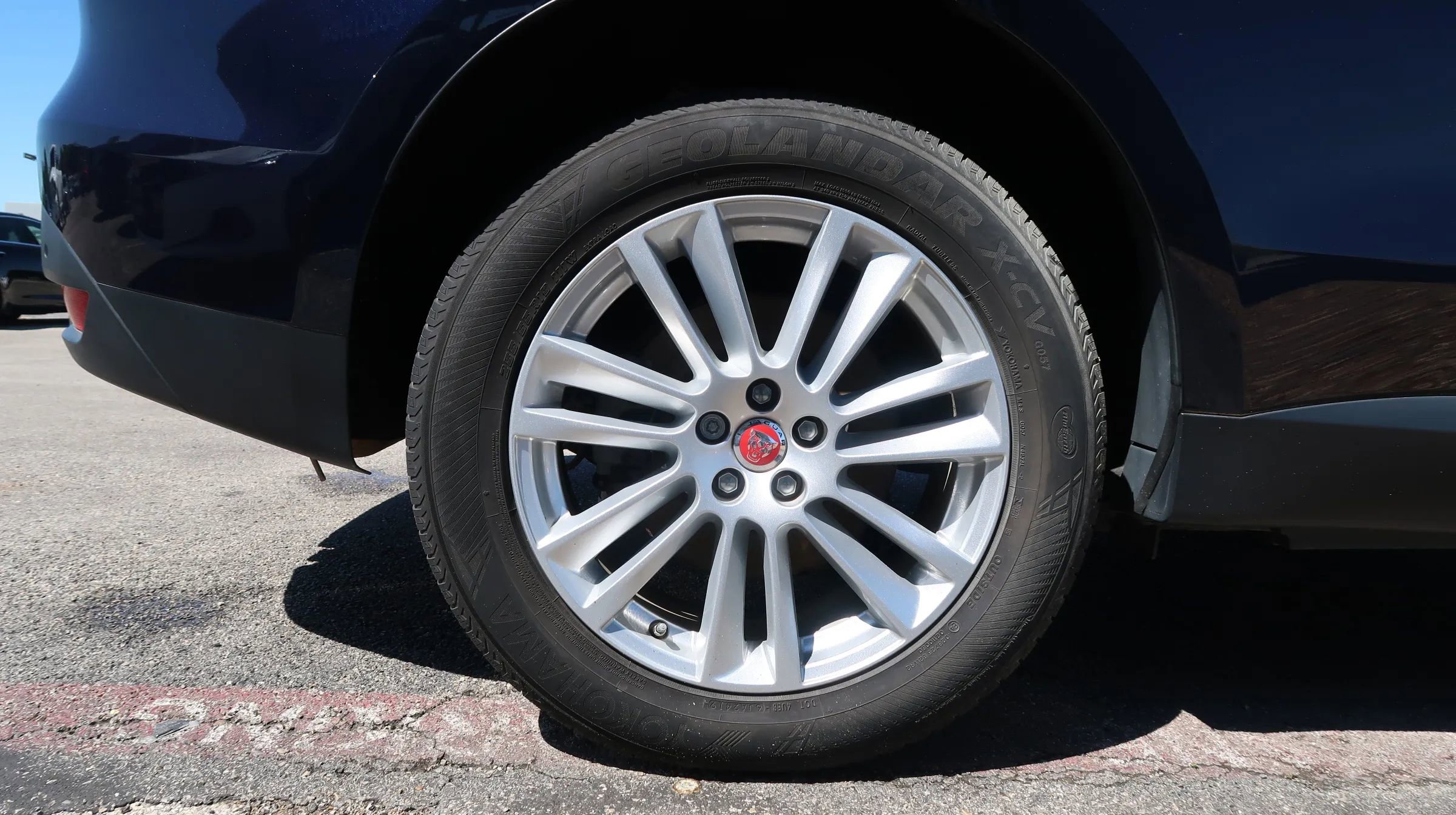 Used 2019 Jaguar F-PACE Prestige AWD/4WD image 27