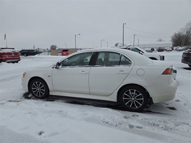 Used 2017 Mitsubishi Lancer ES image 2