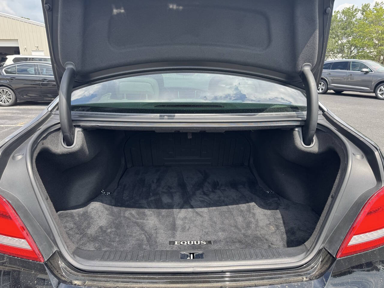 Used 2016 Hyundai Equus Signature RWD image 19