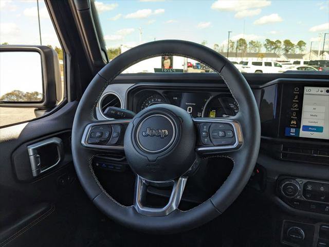 Certified 2025 Jeep Wrangler Unlimited Sahara image 26