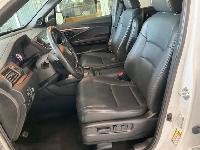 Certified 2023 Honda Passport EX-L image 4