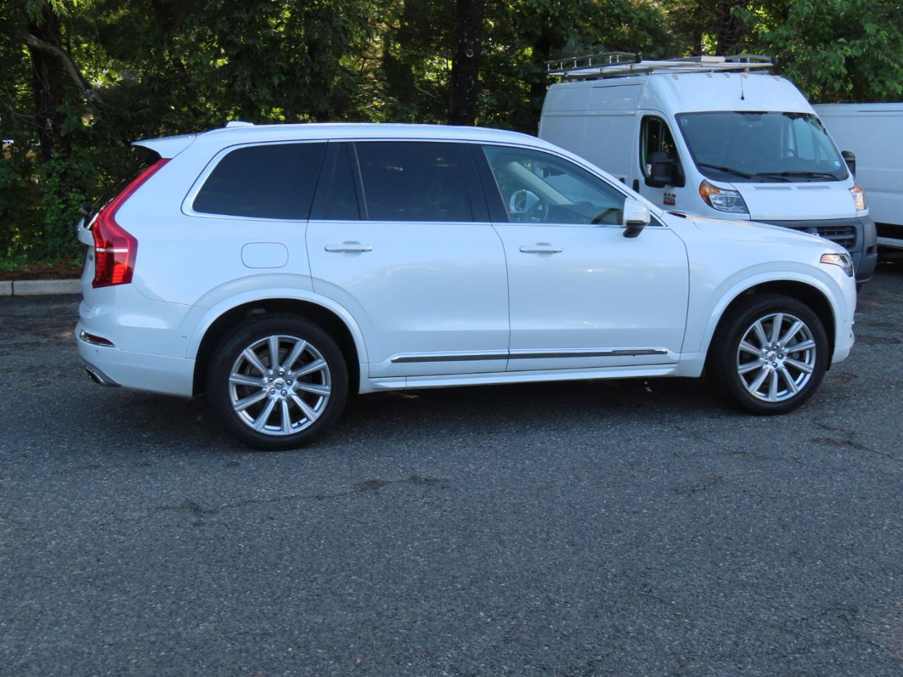 Used 2016 Volvo XC90 T6 Inscription w/ Vision Package AWD/4WD image 21
