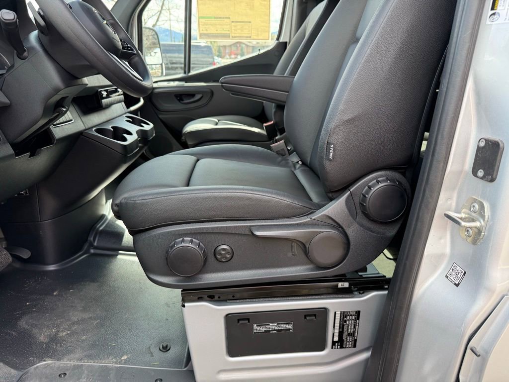 New 2024 Mercedes-Benz Sprinter 2500 image 29