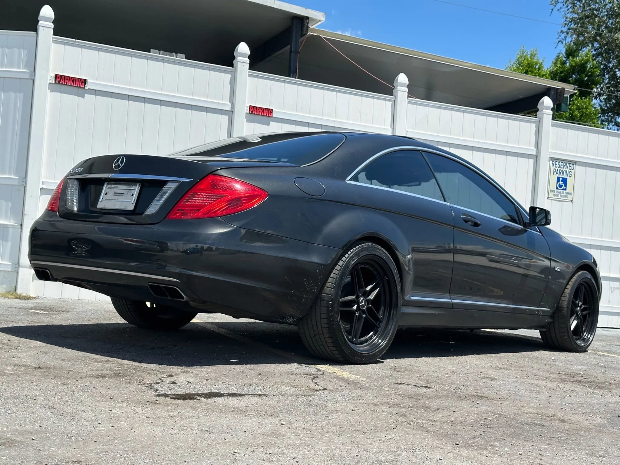 Used 2011 Mercedes-Benz CL 600 image 4