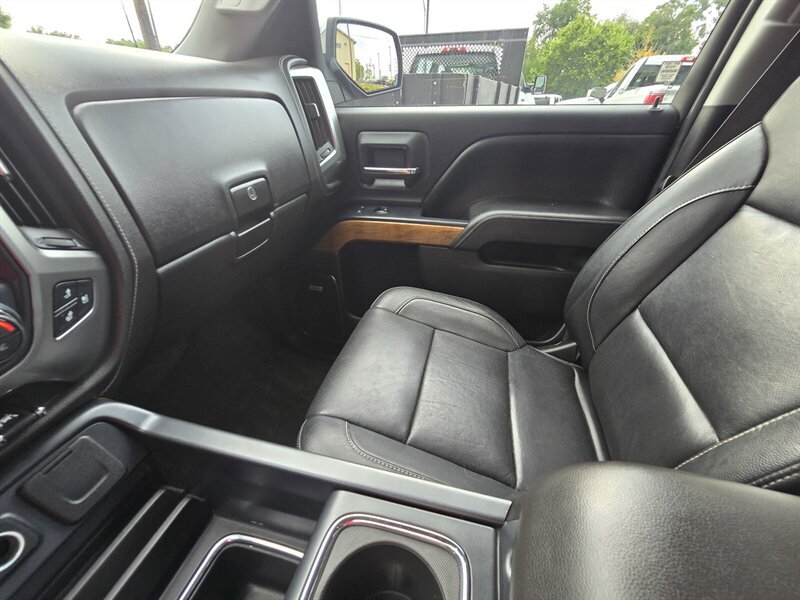 Used 2016 Chevrolet Silverado 1500 LTZ w/ Sport Package AWD/4WD image 28