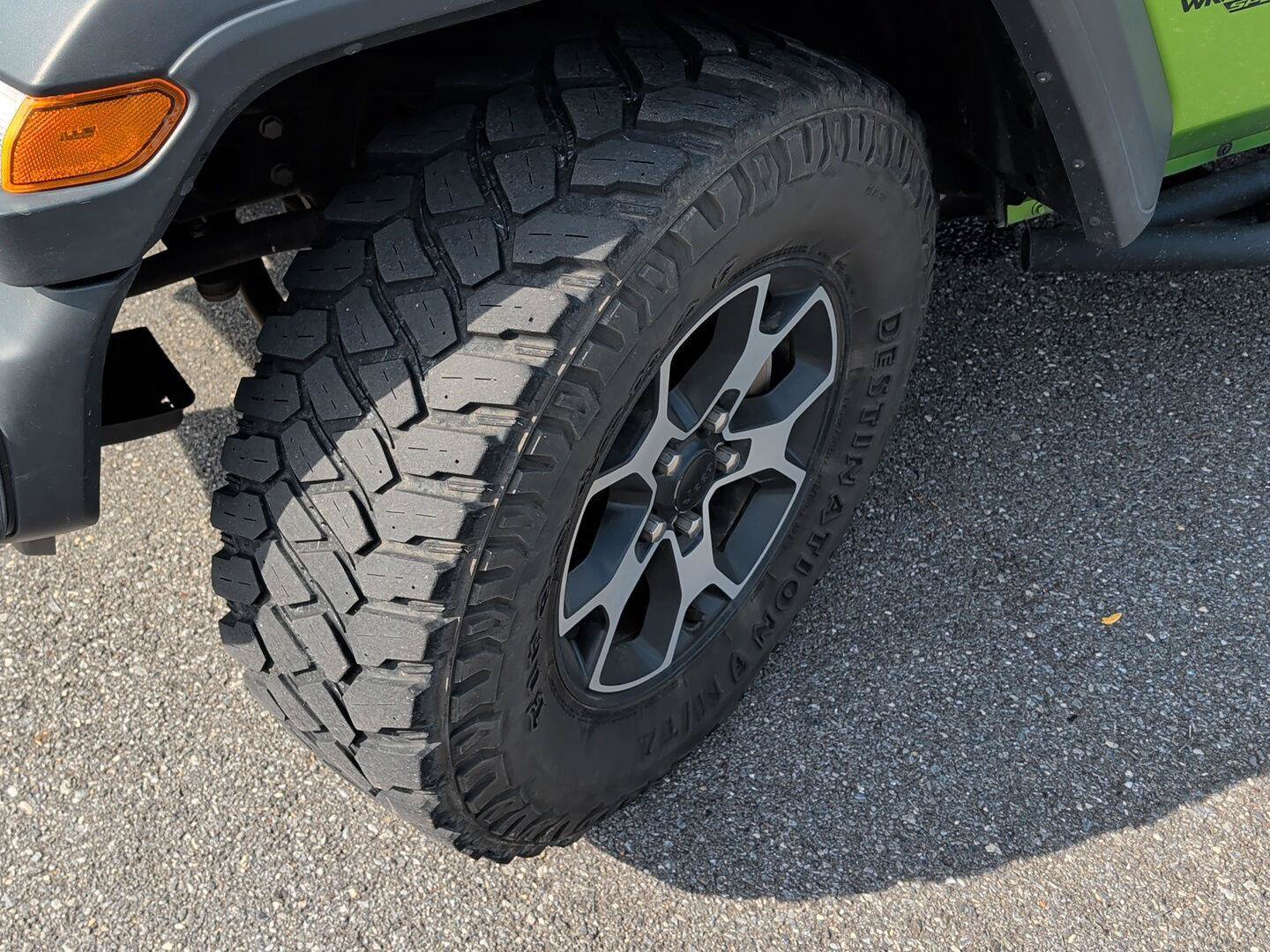 Used 2019 Jeep Wrangler Sport AWD/4WD image 13