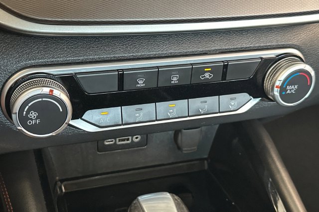 Used 2024 Nissan Altima 2.5 SR FWD image 22