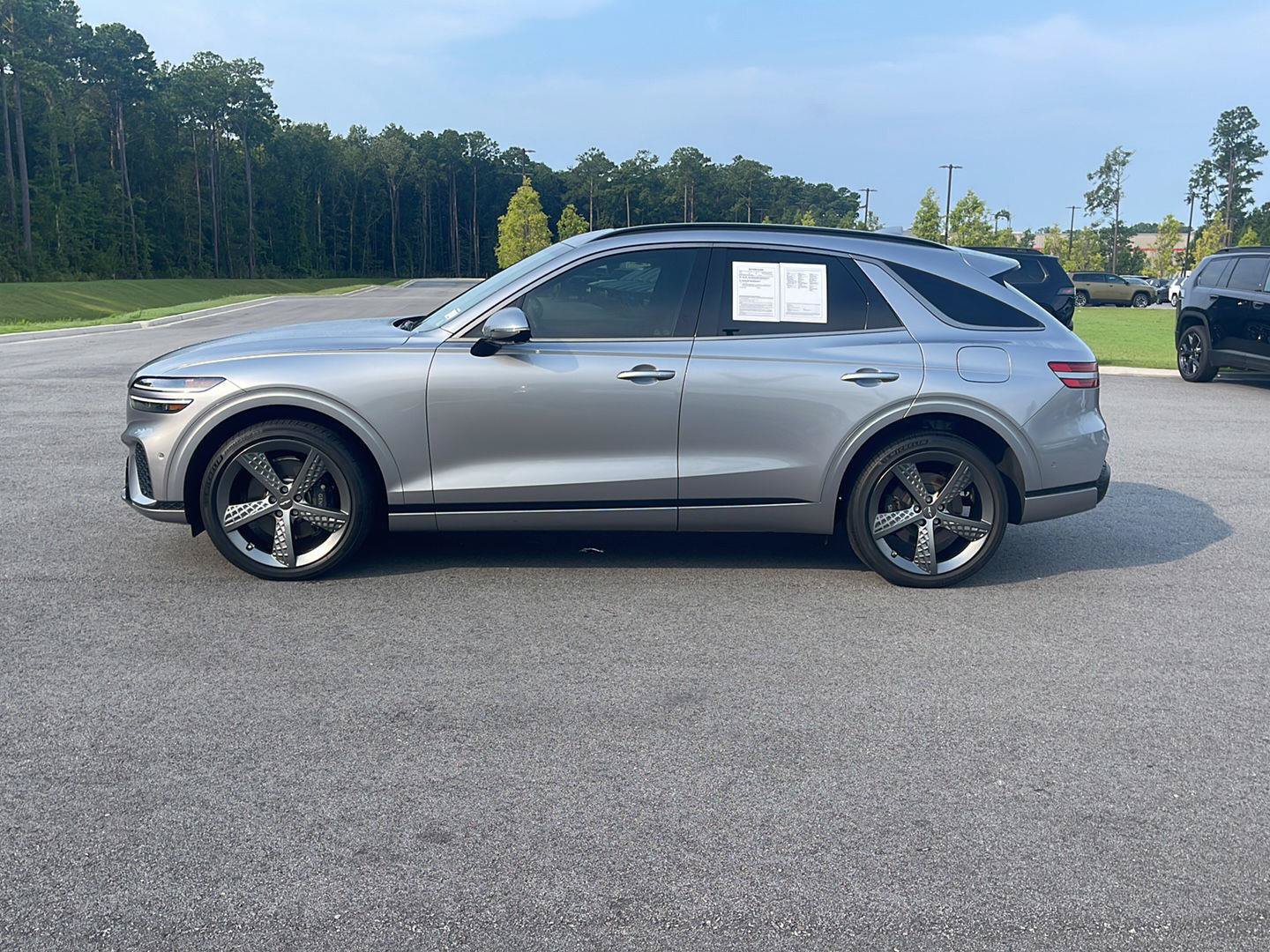 Used 2024 Genesis GV70 2.5T w/ Sport Prestige Package AWD/4WD image 4