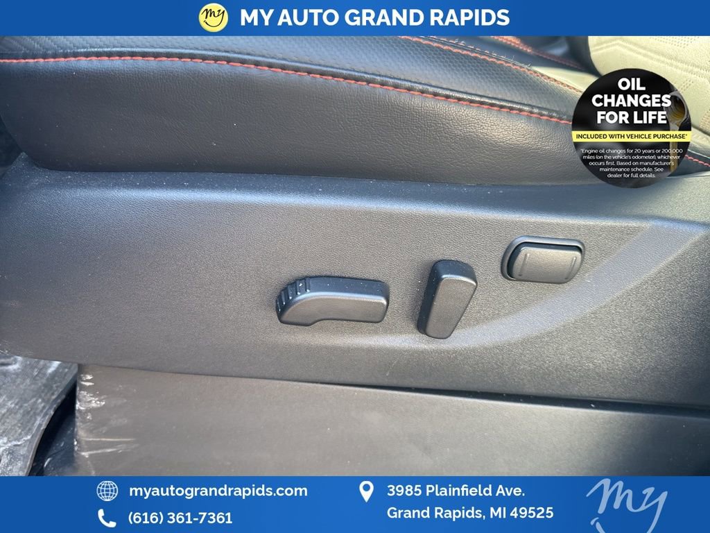 Used 2025 Nissan Frontier PRO-4X w/ Pro Premium Package AWD/4WD image 10