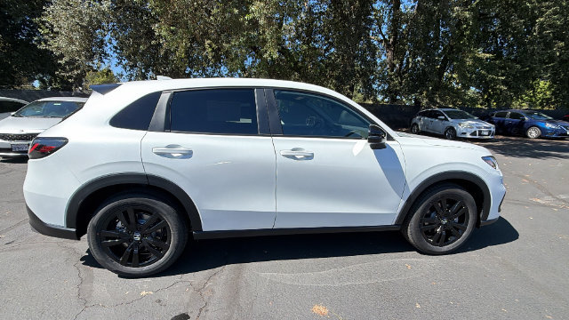 New 2027 Honda HR-V Sport image 3