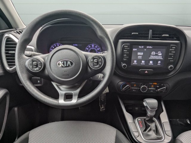 Used 2020 Kia Soul LX FWD image 15