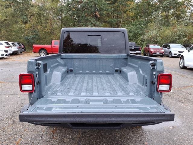 New 2025 Jeep Gladiator Sport AWD/4WD image 7