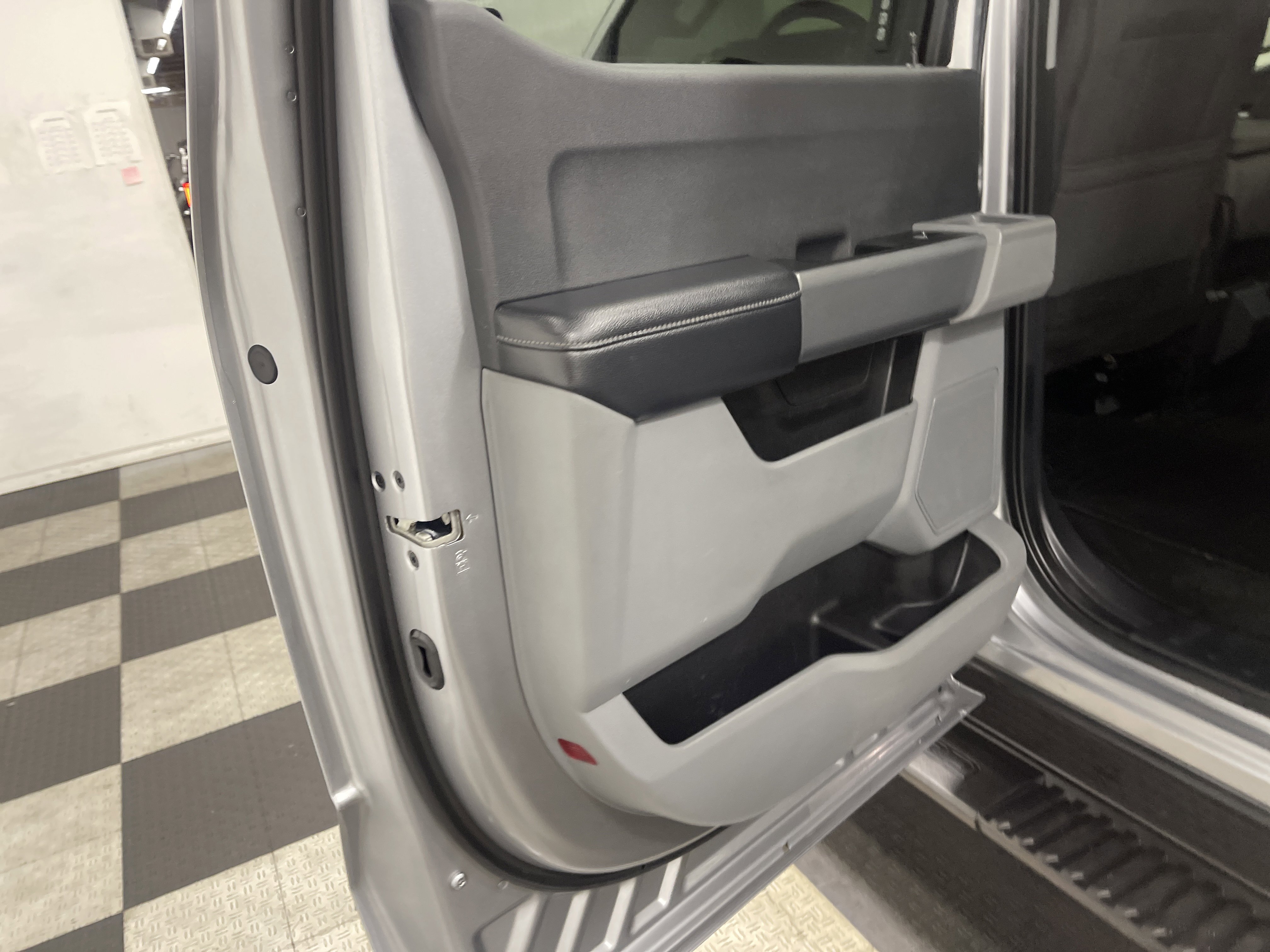 Used 2024 Ford F350 XLT image 15