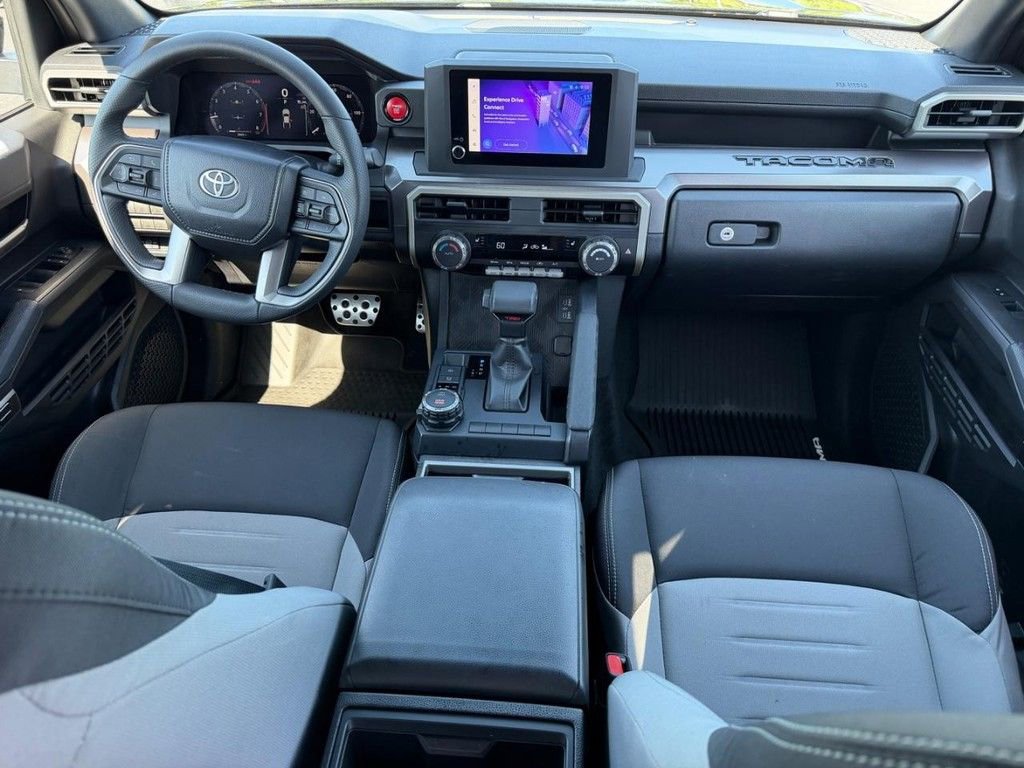 Used 2025 Toyota Tacoma TRD Sport AWD/4WD image 13