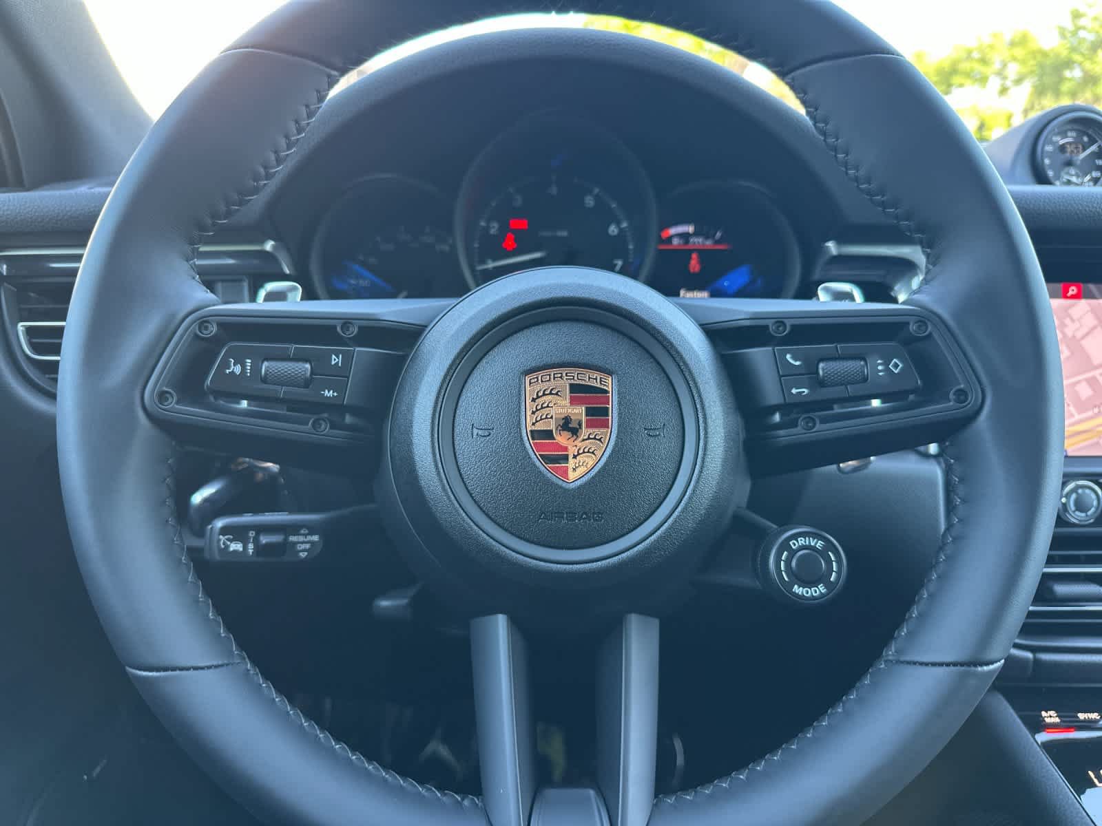 New 2026 Porsche Macan AWD/4WD image 26