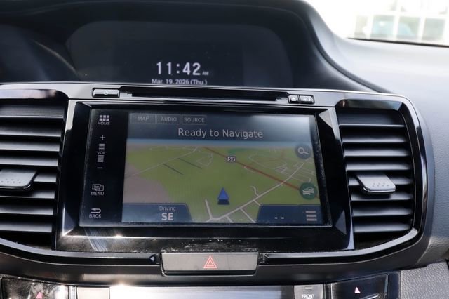 Used 2016 Honda Accord Touring image 7