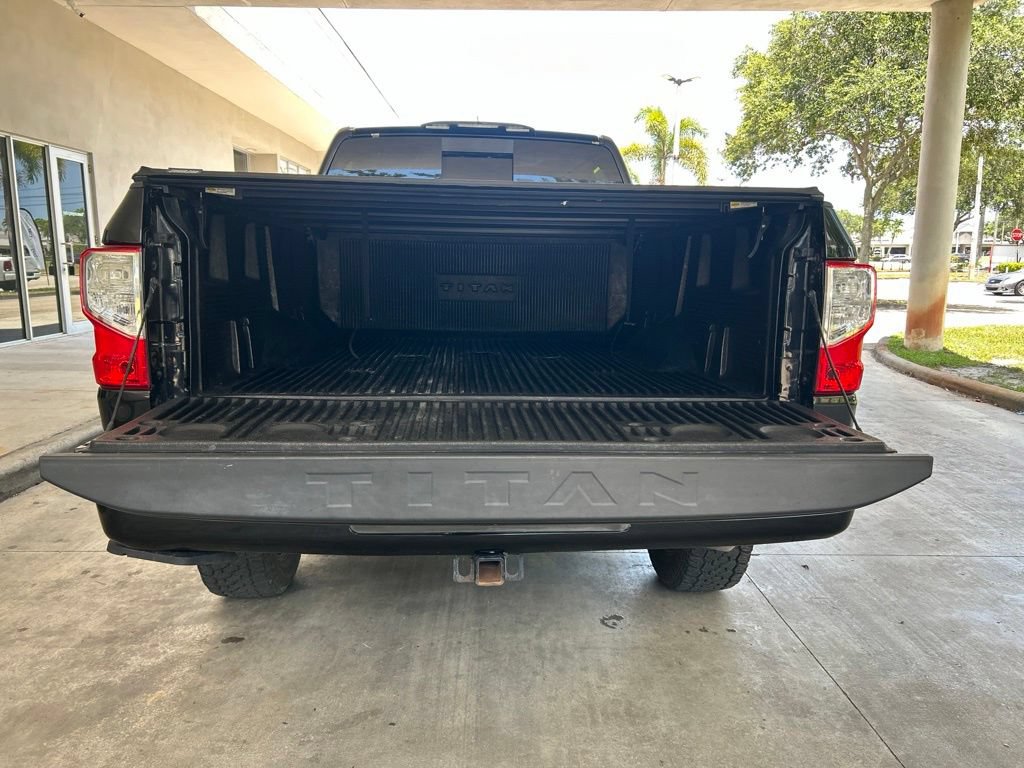 Used 2018 Nissan Titan SV w/ SV Convenience Package AWD/4WD image 38