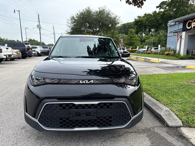 Used 2025 Kia Soul FWD image 2