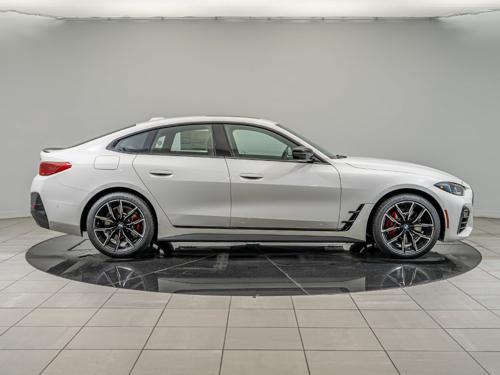 New 2027 BMW 430i xDrive w/ M Sport Package AWD/4WD image 4