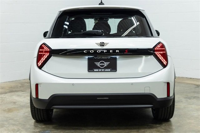 Certified 2025 MINI Cooper S image 10