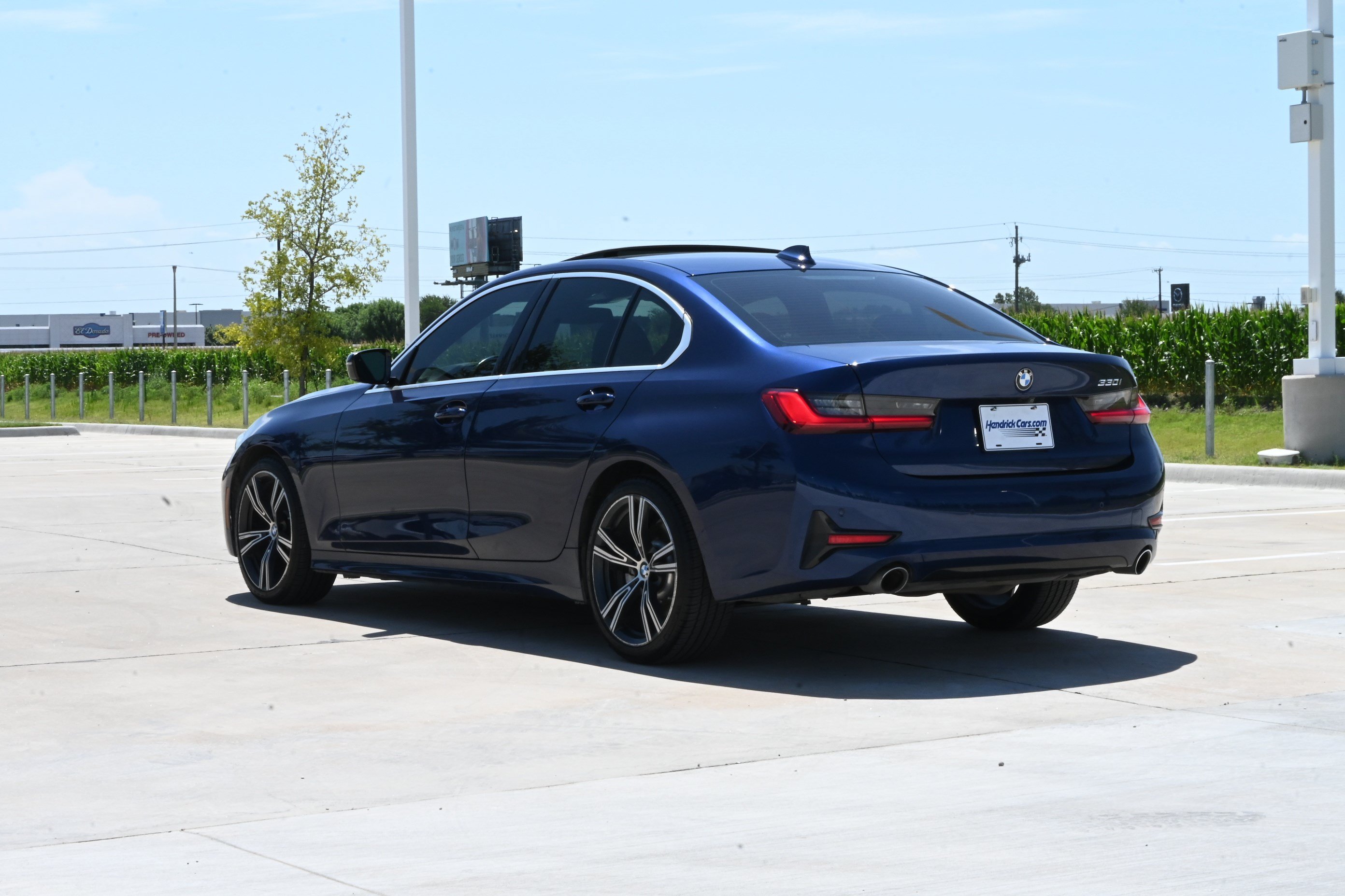 Used 2020 BMW 330i Sedan w/ Convenience Package RWD image 7