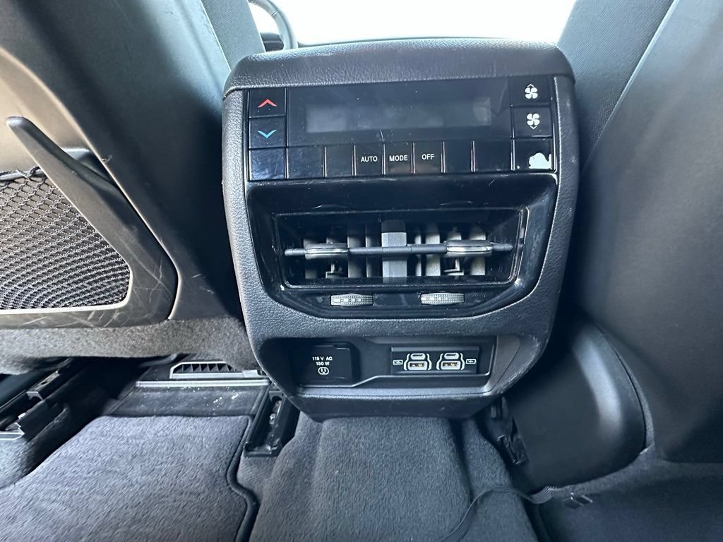Used 2022 Jeep Grand Cherokee L Laredo AWD/4WD image 42