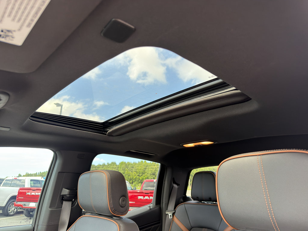 Used 2023 GMC Canyon AT4 AWD/4WD image 10