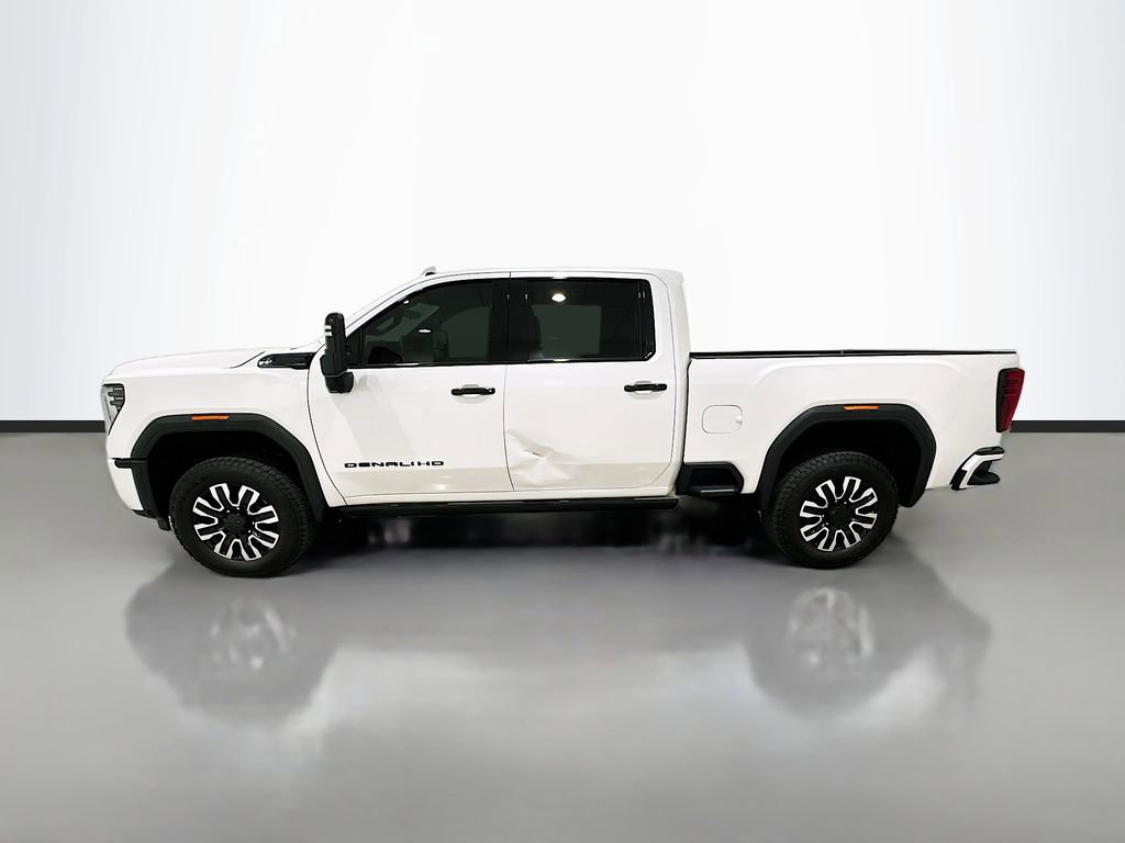 Used 2025 GMC Sierra 2500 Denali Ultimate AWD/4WD image 4